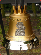 Dzwon Ave Maryja o wadze 50kg Kościoła Narodzenia NMP w Głowaczewie, fundator Irena Kubicka, 2009 rok