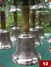 Kolekcja dzwonków szkolnych z drewnianą rączką wykonana dla Publicznego Gimnazjum Nr3 w Pułtusku.
